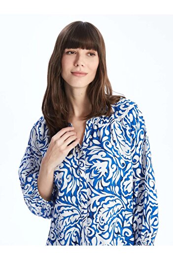 LC Waikiki Bluză de damă oversize cu model LCWAIKIKI albastru clasic cu guler evazat