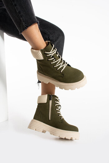 ŞNG Ayakkabı Γυναικείες μπότες Cat Khaki Suede με λεπτομέρεια από δαντέλα