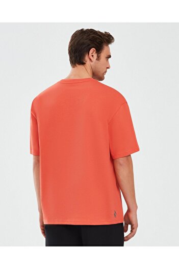 SKECHERS Graphic T-shirt M Short Sleeve Erkek Tişört S241070-600/kırmızı