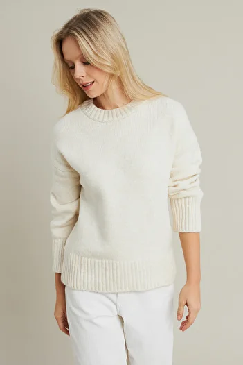 Cool & Modest Ecru Women's Loose Sweater - Myv104
