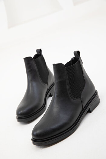 SOHO Women's Black Boots - 20004 Model Bootie