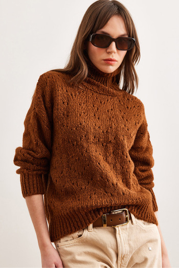 Olalook Women's Brown Turtleneck Soft Textured Knitwear Sweater Kzk- 19000892