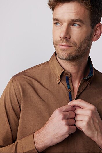 Tudors Men's Regular Fit Classic Cut Cotton Oxford Texture Brown Button Lapel Shirt