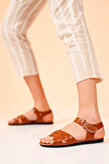 Beyond Women's Taba Leather Sandal Byndcgl01