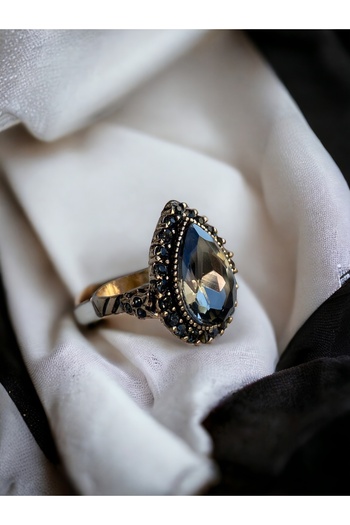FAYRA ACCESSORIES Crystal Stone Diamond Mounted Water Drop Ring