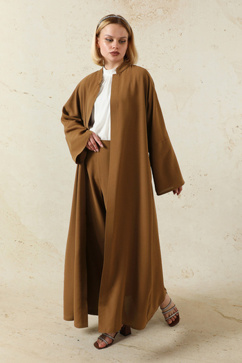 ZÜLAYS Brown Abaya and Trousers Set
