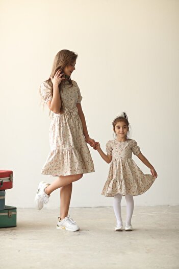 KÜÇÜĞÜM BUTİK Κρεμ-καφέ Floral Mother Daughter Combination (ΜΟΝΟ ΠΩΛΕΙΤΑΙ)