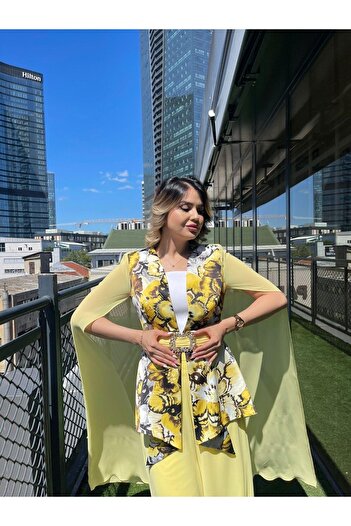 White Corner 8052 Flowery Chiffon Detailed Double Set