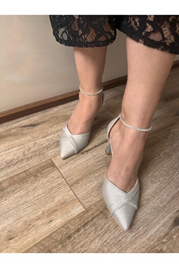 LİNEER Kadın Gri Renk Taş Işlemeli Rahat 7 Cm Kadeh Topuklu Stiletto Gelin Ayakkabısı