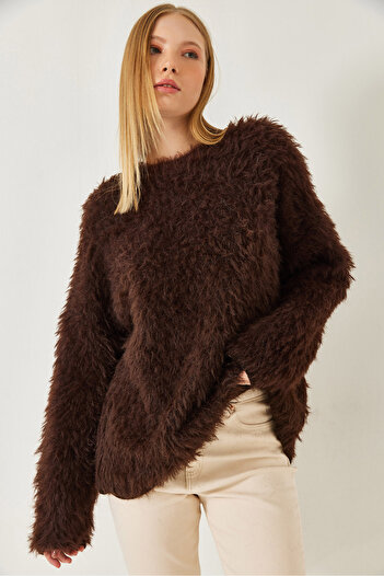 Bianco Lucci Women's Feather Oversize Sweater 241205 60261212