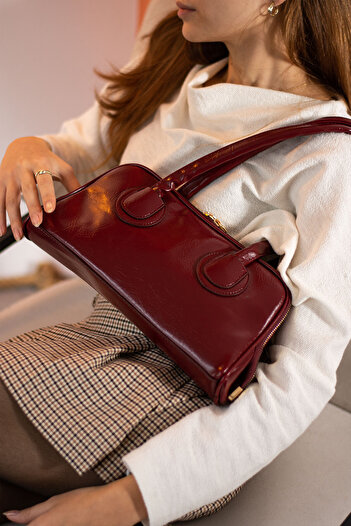 Mojeva Mona Long Handled Baguette Hand and Shoulder Women's Bag