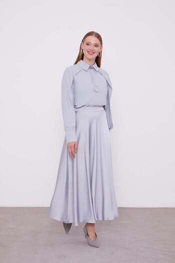 Levidor Gray Collar Stone Detailed Blouse