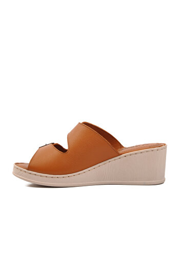 AYAKMOD Tan Women's Slippers