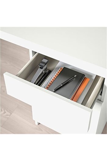 IKEA Malm Beyaz Çalışma Masası 140x65