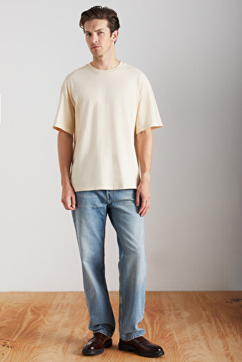 GRIMELANGE Ανδρικό μπλουζάκι Jett Oversize Fit 100% οργανικό βαμβάκι με χοντρή υφή με λαιμόκοψη βανίλια