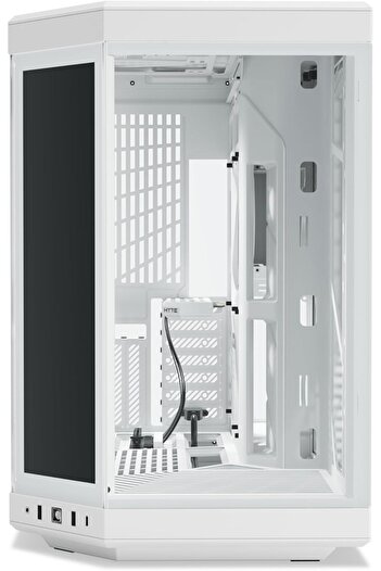 HYTE Y70 touch infinite truly all white