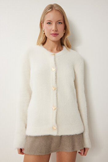 Happiness İstanbul Women's Bone Stylish Heart Buttoned Bearded Soft Knitwear Cardigan Cr00442