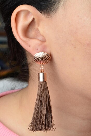 AKIN AKSESUAR HEDİYELİK Oyster Figured Tasseled Long Gold Earrings