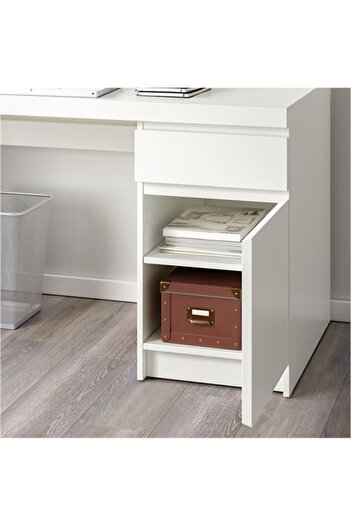 IKEA Malm Beyaz Çalışma Masası 140x65