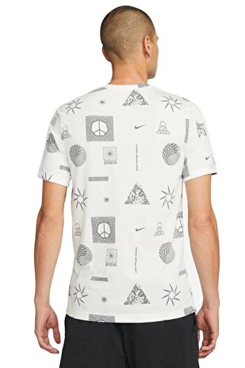 Nike Dri Fit Yoga Soft Tee Λευκό με στάμπα Λεπτό μαλακό ανδρικό μπλουζάκι λευκό