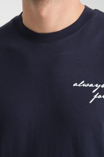 Frappoli Ανδρικό μπλουζάκι Navy Blue 100% βαμβακερό με λεπτή εφαρμογή με λαιμόκοψη Always Forward Series