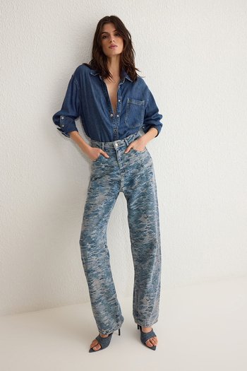 Trendyol Collection Kék texturált alacsony derékú baggy farmer TWOSS25JE00044