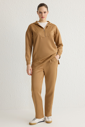 Trendyol Modest Brown Front Zip Soft Textured Scuba Oversize Knitted Tracksuit Set Tctss23En00005