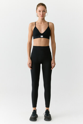 Urban Beat LARISA Urbanbeat Damen-Leggings mit kleinem Druckdetail in Schwarz