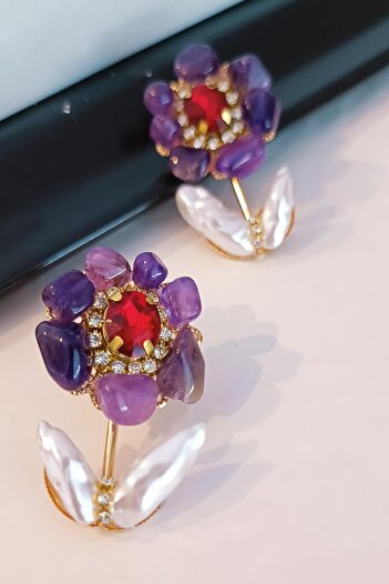 New Obsessions Mother Of Pearl Natural Stone Pearl Flower Detailed Earrings