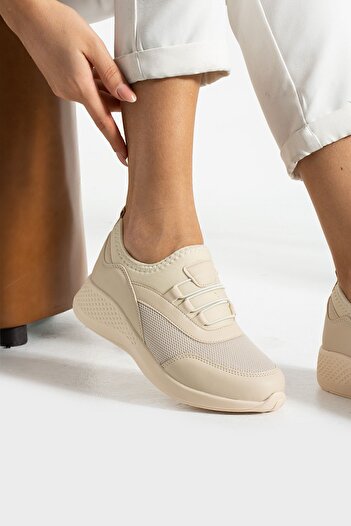 Lubrand Beige Anatomical Flexible Sole Slip-on Sneakers Casual Sneakers