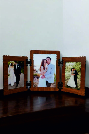 HANEM Mdf Wood 3-Panel Hinged Photo Frame & Sides 10X15 Center 15X21