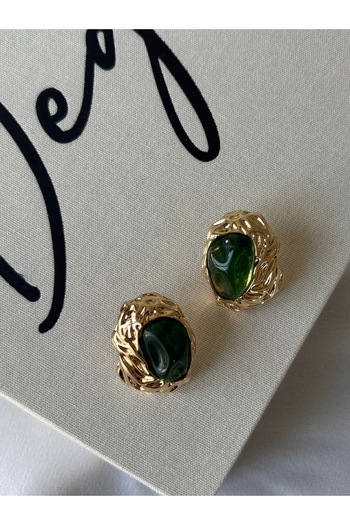 ringbox Gold Patterned Green Stone Earrings