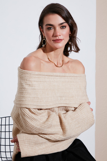 Lela Oversize Fit Madonna Collar Knitwear Sweater Sweater 4615216