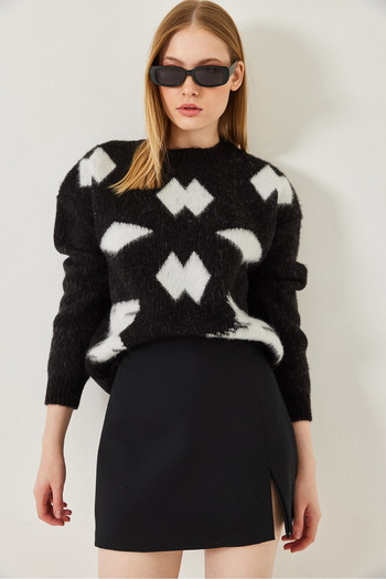 Bianco Lucci Women's Raised Jacquard Knitwear Sweater 20246927