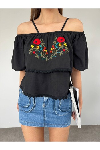 Modamorfo Mit Rosen besticktes T-Shirt mit Schnürbändern