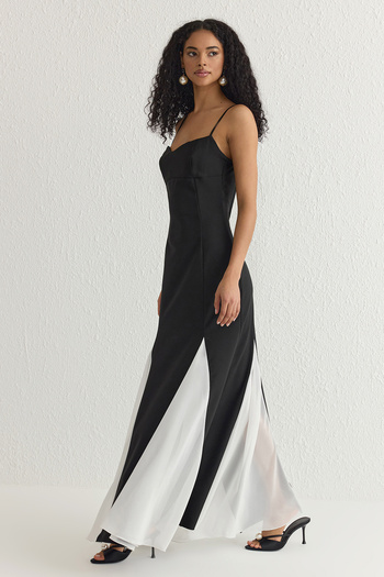 Trendyol Collection Fekete-fehér sifon szoknya részlet hosszú szőtt estélyi ruha TPRSS25AE00036