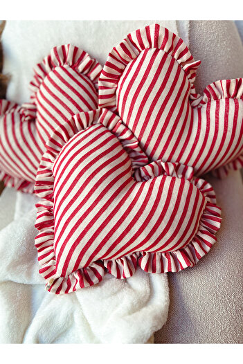 KaiHome Lovely Heart Ruffled Linen Padded Pillow / Throw Pillow