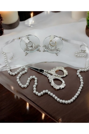 CyzHome Grazia Glass Ring Riser and Promise Scissors Set
