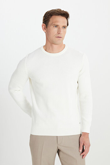 ALTINYILDIZ CLASSICS Men's Ecru 100% Cotton Standard Fit Regular Cut Crew Neck Thessaloniki Knit Knitwear Sweater