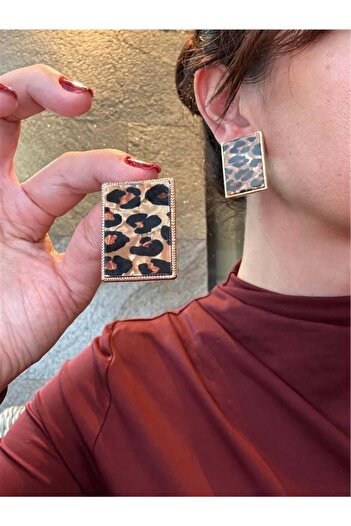 Pelin Aksesuar Leopard Rectangular Earrings
