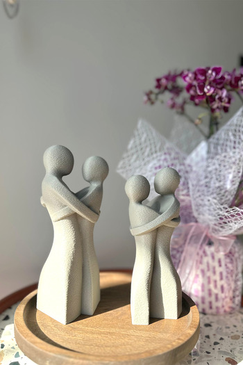 Obaco Hugging Couple Vase - Set of 2, Love Love Themed Figured Flower Vase for Male and Female