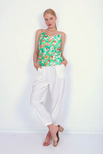 Vitrin Pleated Carrot Trousers