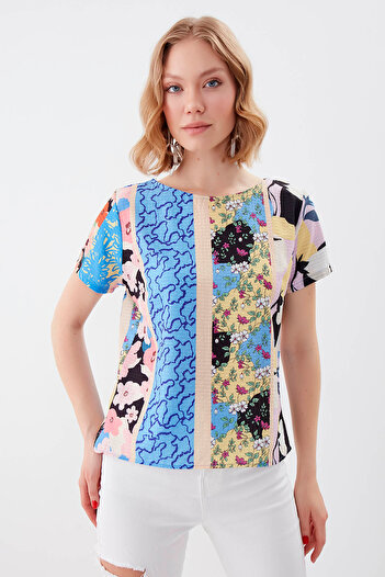 Vitrin Patterned Short Sleeve Blouse