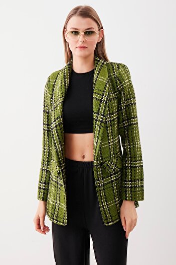 Vitrin Long Collar Detailed Patterned Jacket