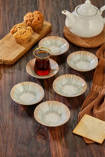 Cooker 6 Patterned Porcelain Tea Plates