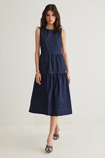 Trendyol Collection Maxi džínové šaty Blue Flounce Twoss25El00007