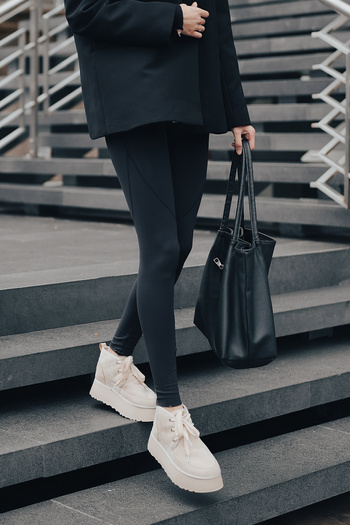Marjin Γυναικείες μπότες με χοντρή γούνινη σόλα Mariva Beige Suede