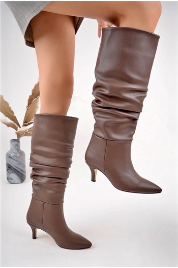 Afilli Bitter Brown Color Women's Thin Short Heels and Gusseted Pipe Stylish Casual Boots - Boots