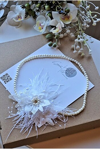 çiğdem kaya design Pearl Bridal Crown, Bridal Hair Accessory