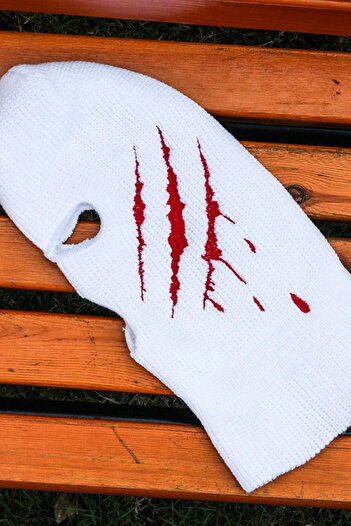 Köstebek Біла маска для обличчя Scarred Face